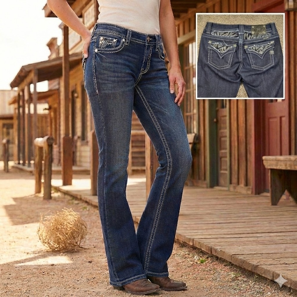 Miss Me Easy Boot Jeans Women's 28 x 31 Dark Wash‎ Embellished Flap Pocket Bling